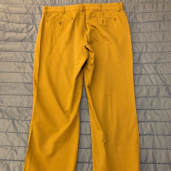 Men’s 36”x32” St John’s Bay khaki pants - Picture 3 of 3